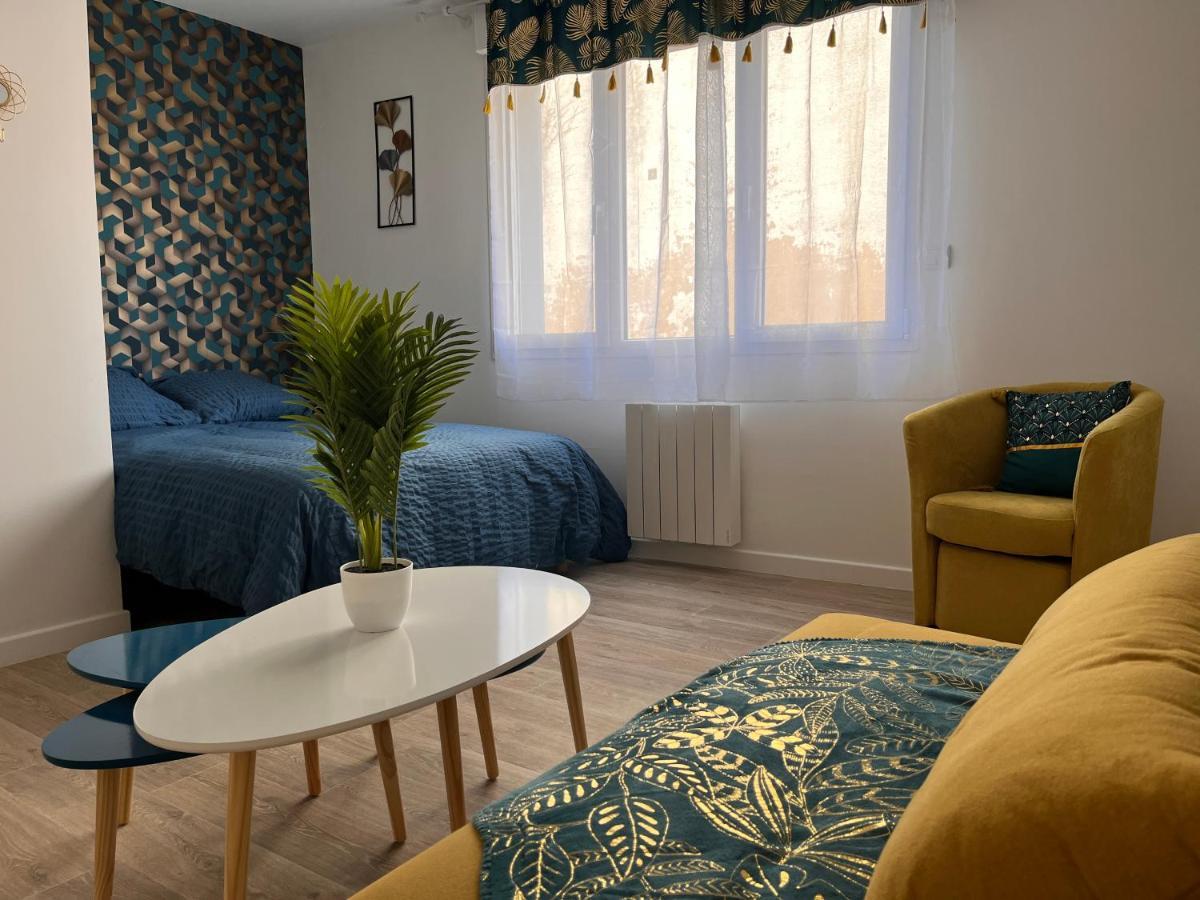 Studio Cosy Avec Terrasse, Proche Chantiers Et Airbus Saint-Nazaire  Buitenkant foto